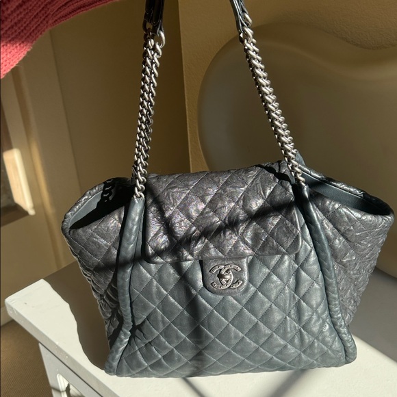 AUTH Chanel Tote Flap Bag - Picture 12 of 15